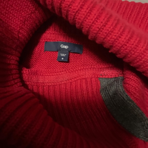 The Gap Red Turtleneck Sweater Size Small - Picture 3 of 6